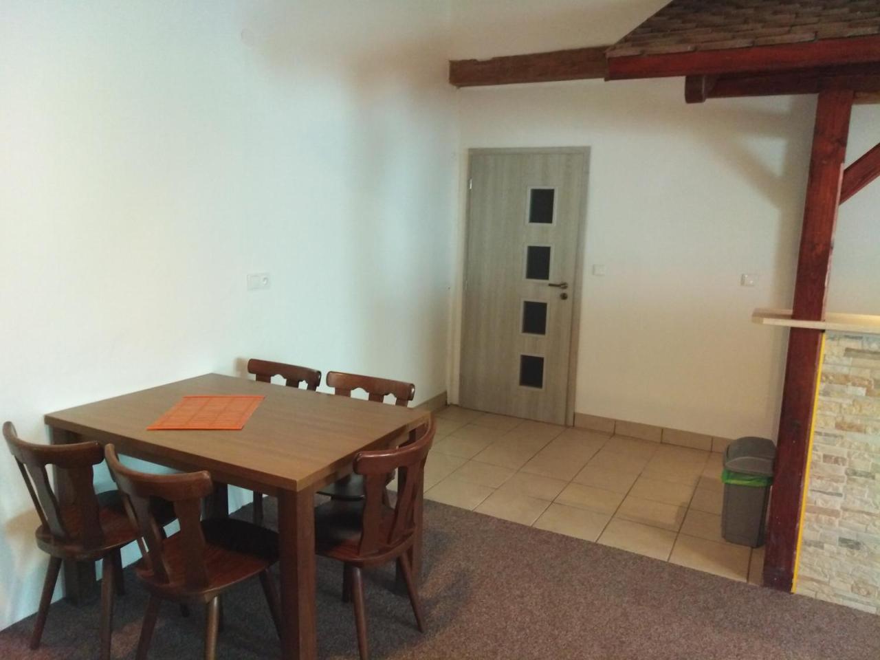 Hostinec Peterka Šumperk المظهر الخارجي الصورة
